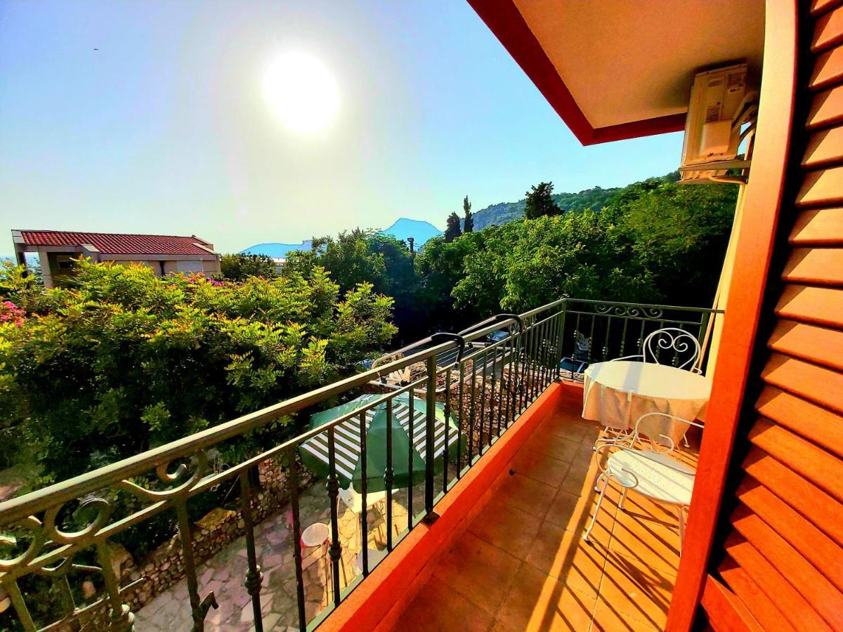 Villa Nadalina Сутоморе Экстерьер фото