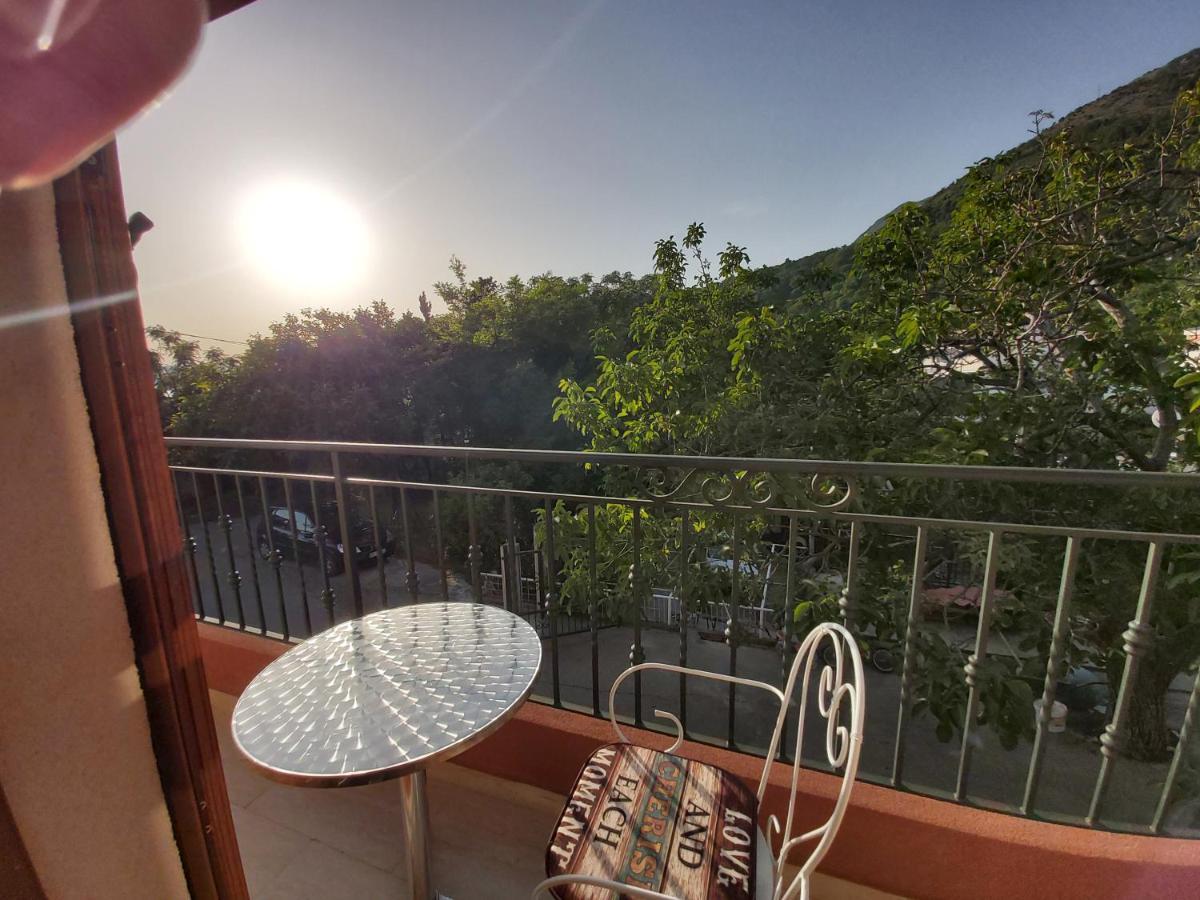 Villa Nadalina Сутоморе Экстерьер фото